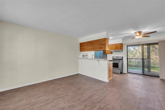 Photo - 108 Hillside Cove