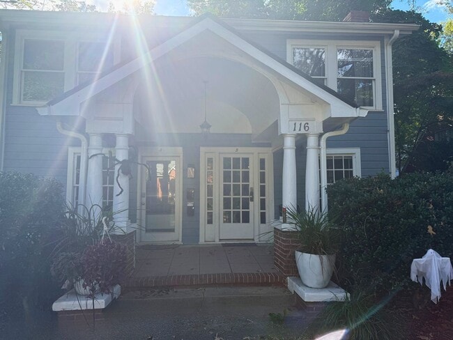 Building Photo - 116 Kenan St Unit B