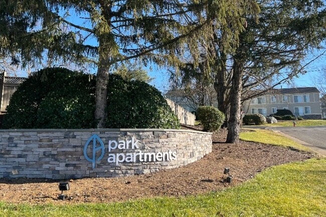 Photo - Park Apartments