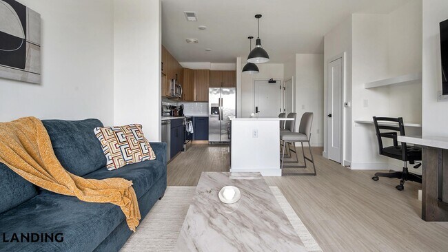 1007 S Mint St Unit 932