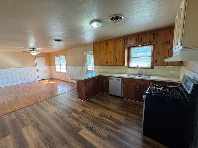 Photo - Robinson ISD 3 Bedroom