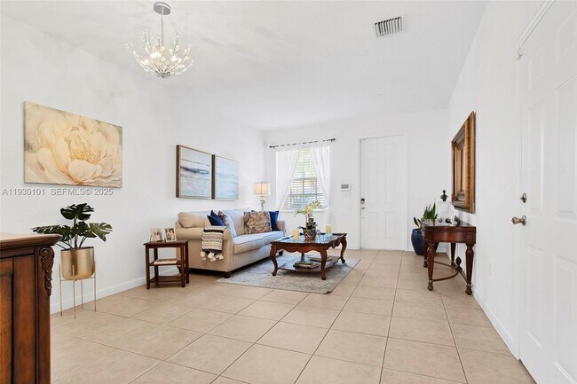 Photo - 13285 SW 128th St