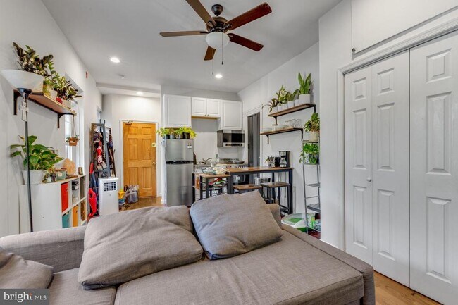 Photo - 618 N 40th St Unit 2