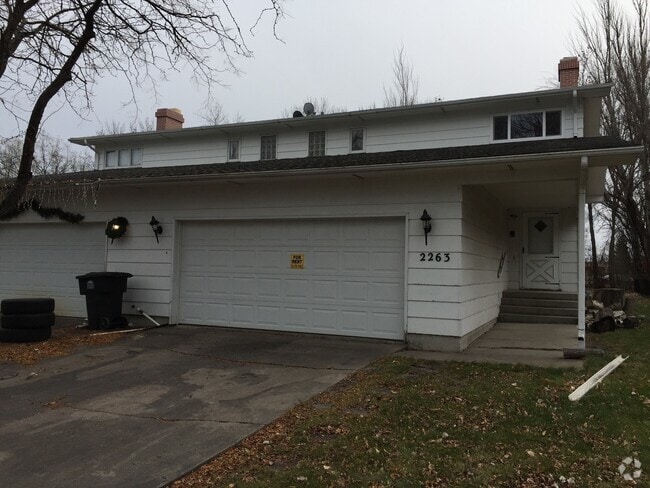 Building Photo - Springbrook Duplex Unit 2263 Rental