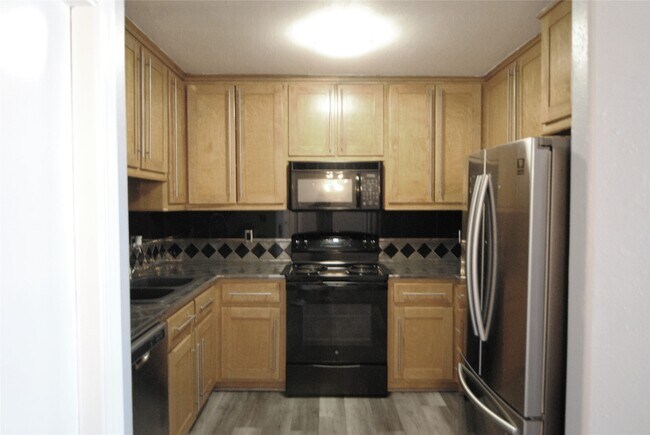 Photo - 8427 Hearth Dr