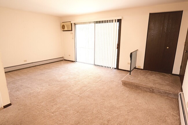 Photo - 15741 Thomas Ln