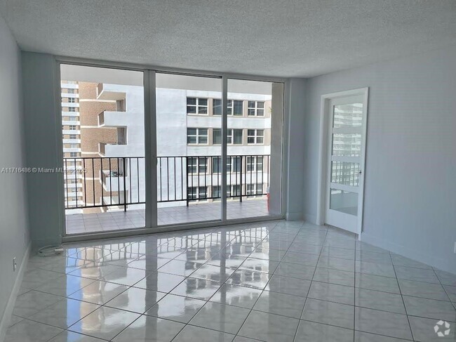 Building Photo - 2030 S Ocean Dr Unit 1205 Rental