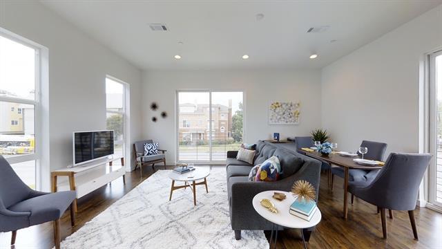 Photo - 4905 Live Oak St