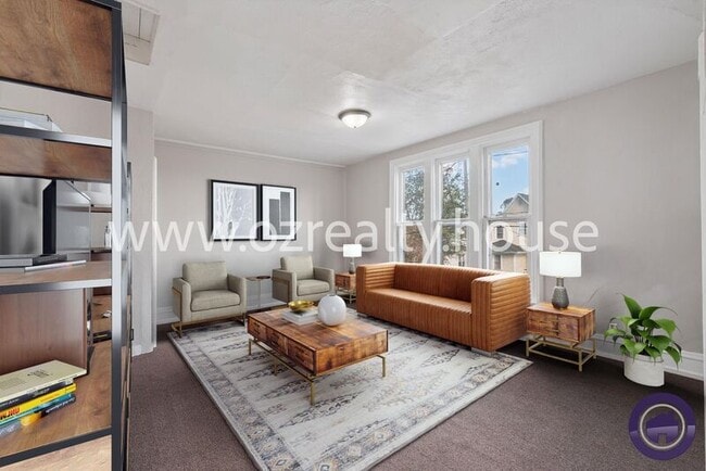 Photo - 1016 Mallet St