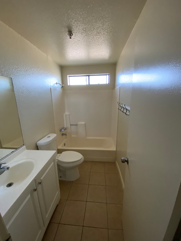 Photo - 4165 W Broadway Unidad 8