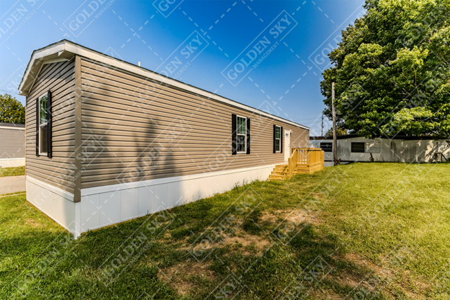 Photo - 800 W 15th St