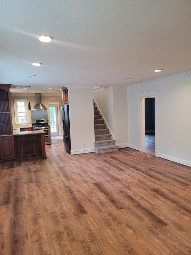 Photo - 3 Bedroom 1.5 Bath Cottage-Old Southwest