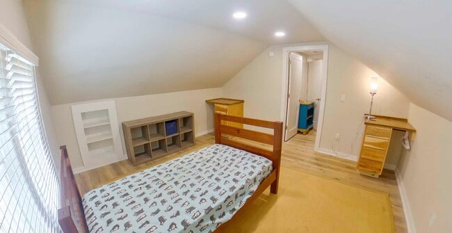 Photo - 702 Laramie Unit #2