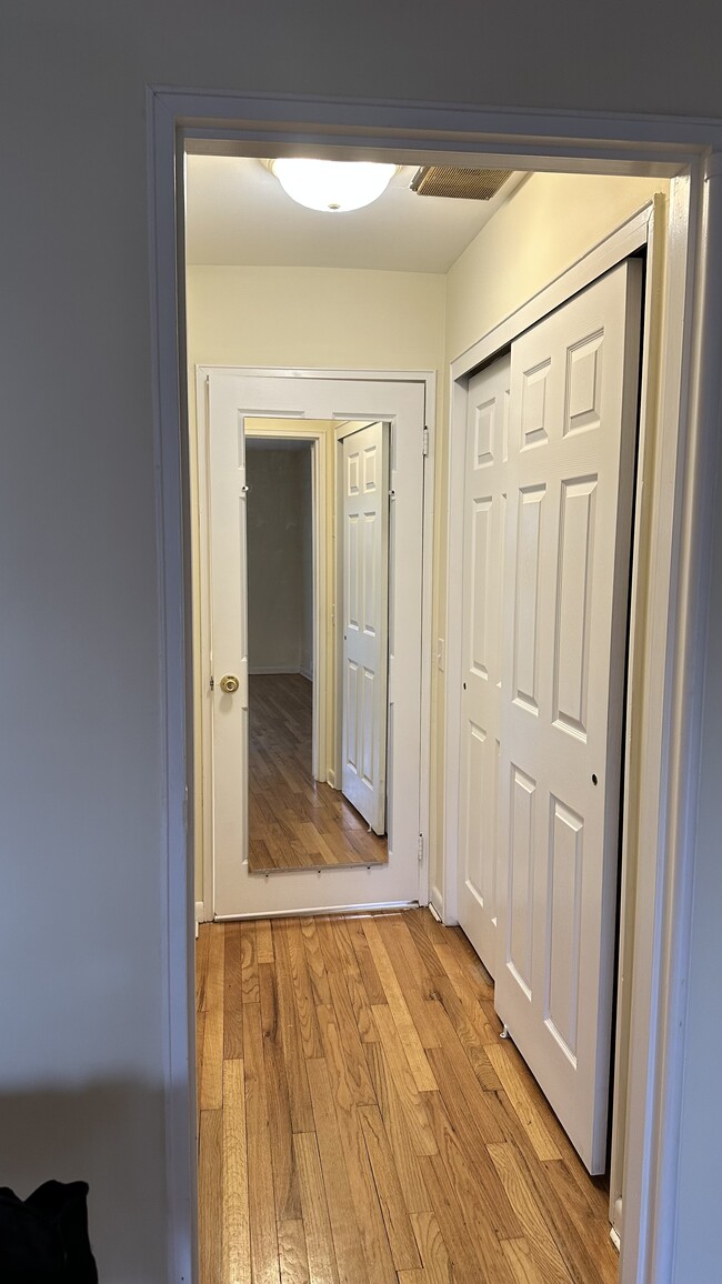 Photo - Poplar Village