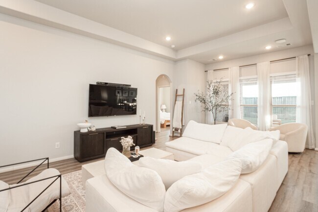 Photo - 16431 Elkcreek Dr