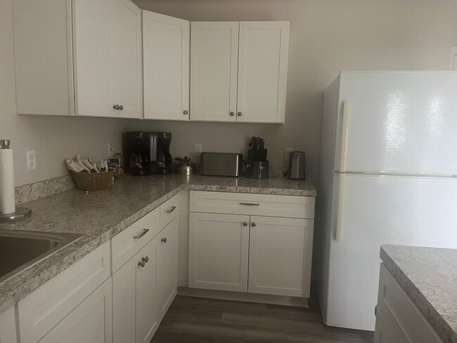 Photo - Point Harbor 5 bedroom 2.5 bath Annual Rental-Available 4/28