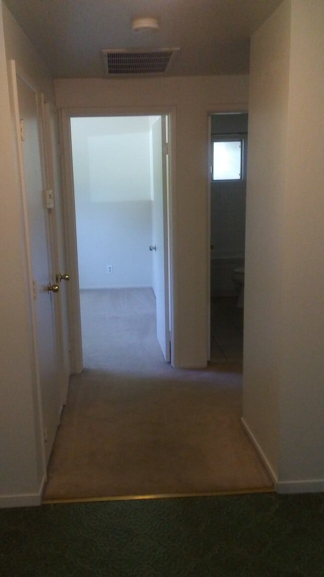 Entry Way - 6576 Harmon Dr Unit Condo