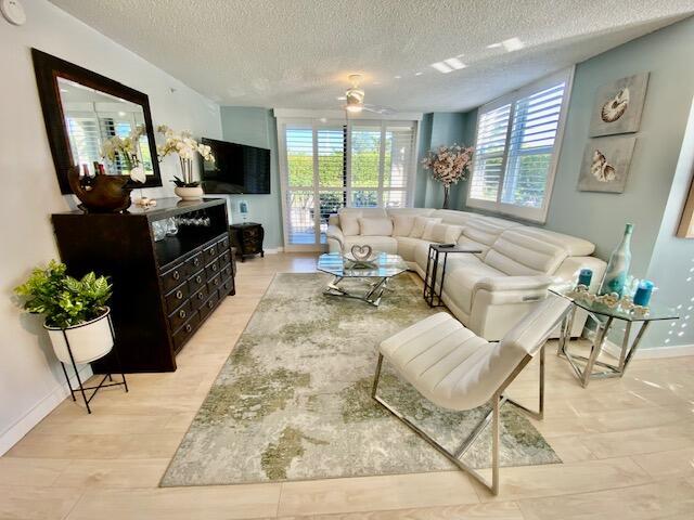 Photo - 3594 S Ocean Blvd Unidad 207