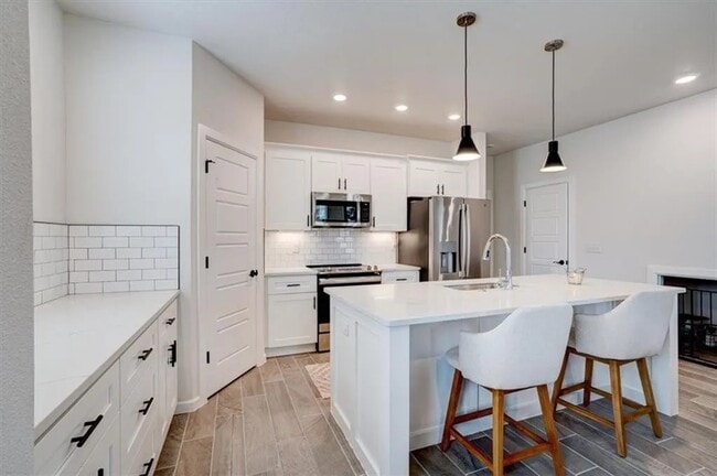 Photo - 1707 W Whitney Ln
