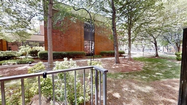 Photo - 300 Johnson Ferry Rd