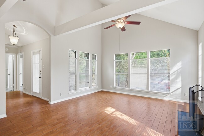 Photo - 6506 Cat Creek Trail