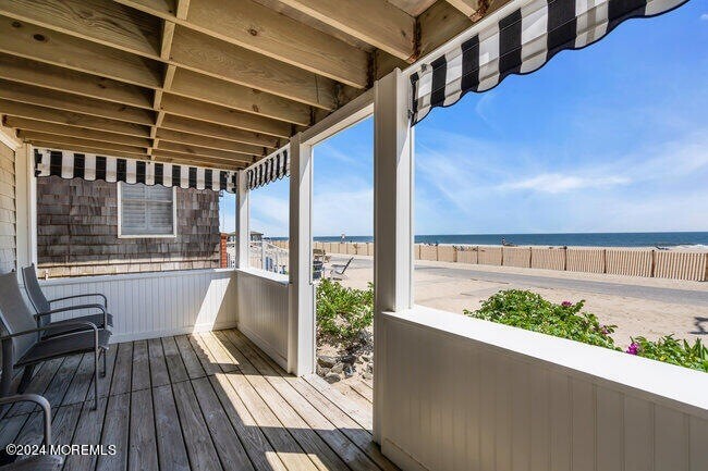 157 Beach Front