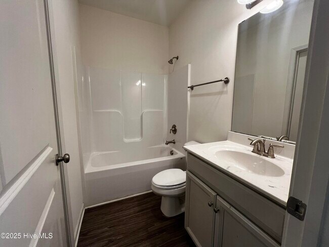 Photo - 57 Dresser Ln Casa Adosada