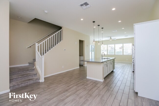 Photo - 355 N 157th Ln