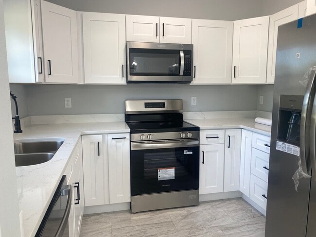 Photo - New 3/2 Home in Summerfield!