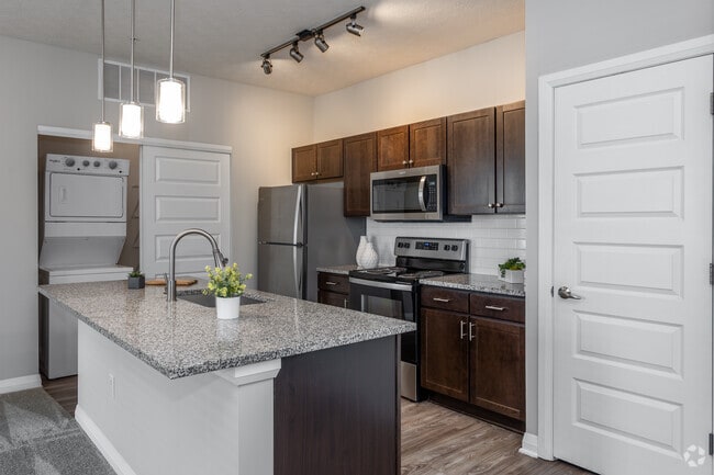 1BR, 1BA - 715SF - Kelso - Kitchen - Graceland Flats