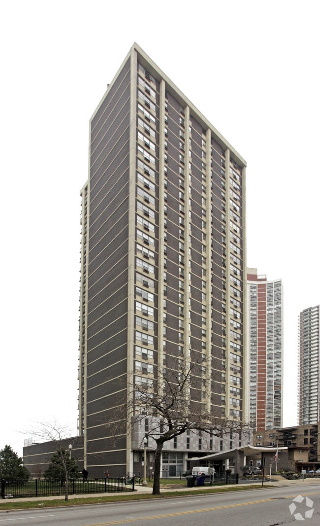 The Tiara - The Tiara Apartments