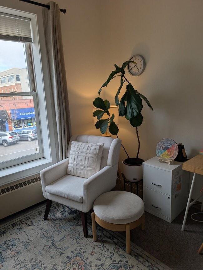 Photo - 19 Old Town Square