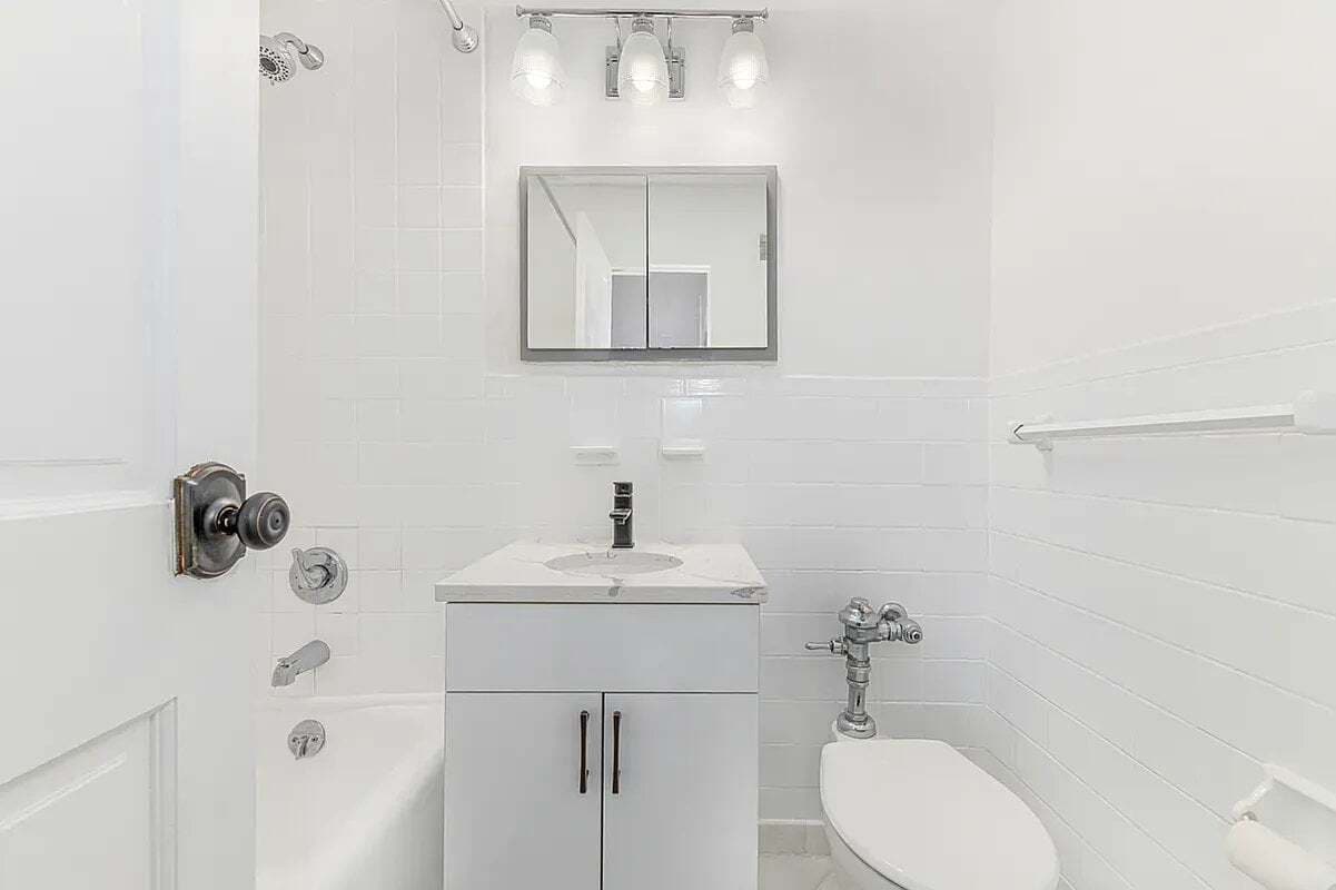 Photo - 79 W 12th St Unit 5C