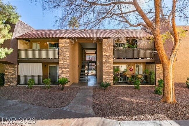 Building Photo - 5260 River Glen Dr Unit 268