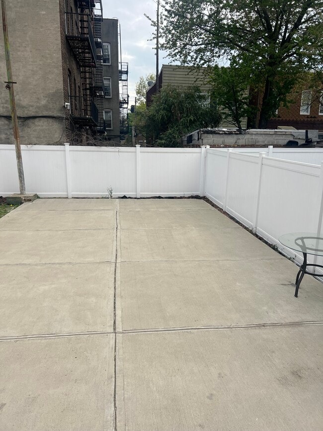 Photo - 307 59th St Unit 1