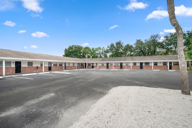 Photo - Eagle Crest Apartments