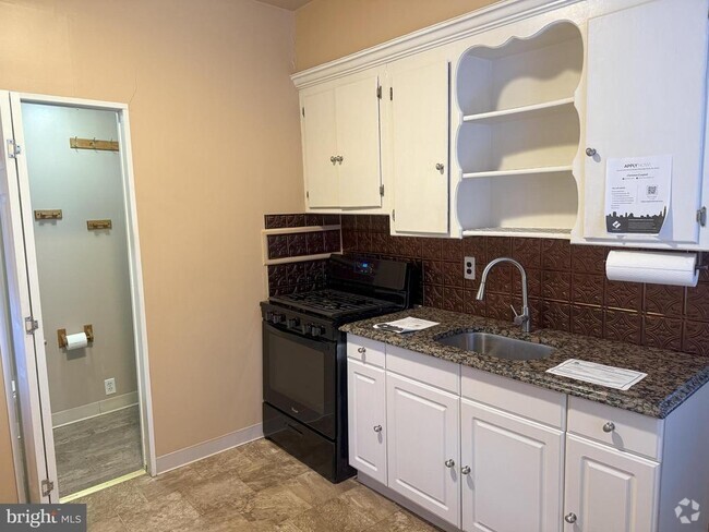 Building Photo - 1223 N 29th St Unit 1 REAR Rental
