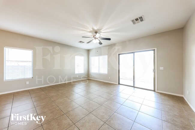 Photo - 17650 N 30th St