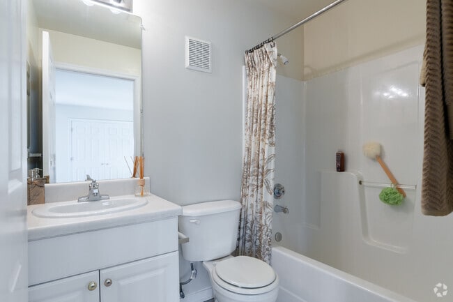 The Azalea - Bathroom