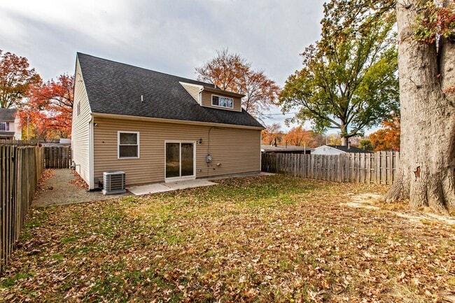 Photo - 3 bedroom, 2 bath in Wilmington