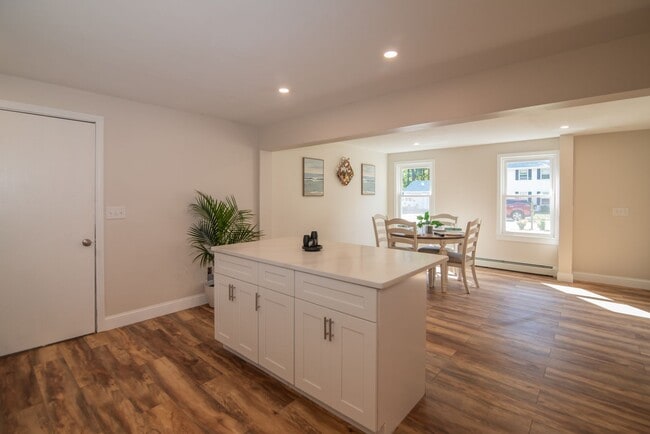 Photo - 11 Chatham St