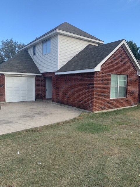 Building Photo - 201 Lanham Ct Rental