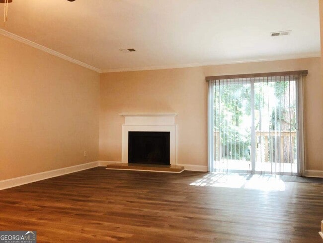 Photo - 1819 Cumberland Valley Pl SE