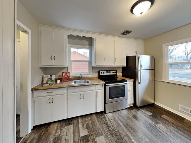 Photo - 8232 11th Ave S