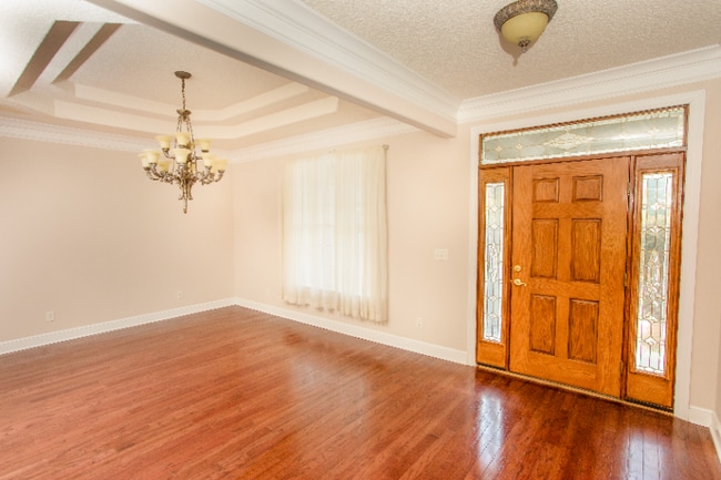 Photo - 215 S Harrington Rd