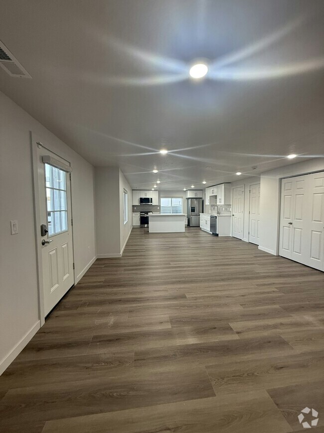 Building Photo - 2482 N Paintbrush Dr Rental