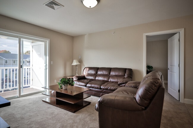 Photo - Longview Place Apartments - Two Bedroom Tw...