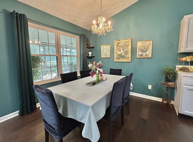 Photo - Beautiful 3 bedroom-plus bonus room-2 bath...