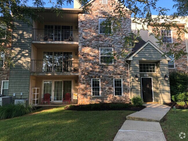 Building Photo - 1107 Deer Run Unit 1107 Rental