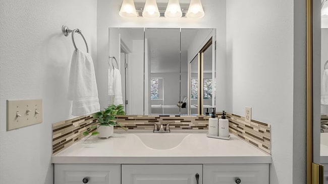Building Photo - 14632 SW Grayling Ln Unit 14632 SW Grayling Ln